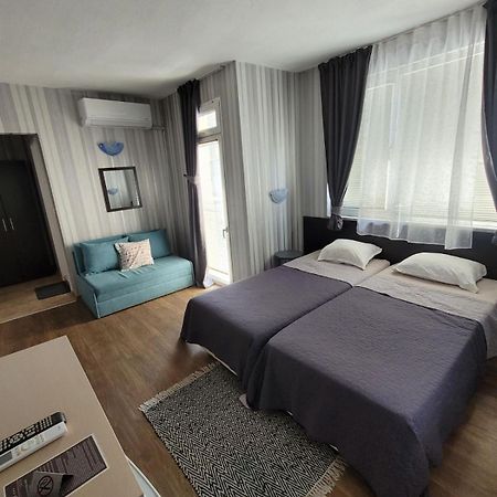 Guest House Taligarov Pomorie Buitenkant foto